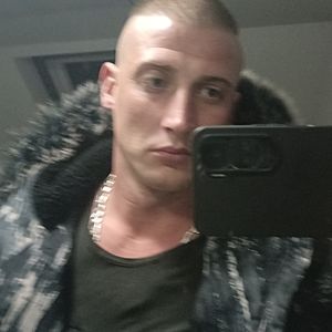 Muž 35 rokov Nová Dubnica