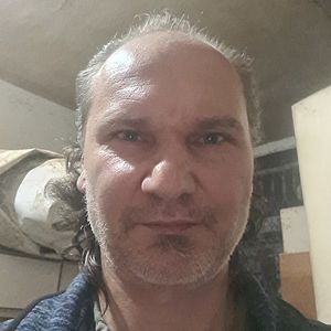Muž 48 rokov Levice