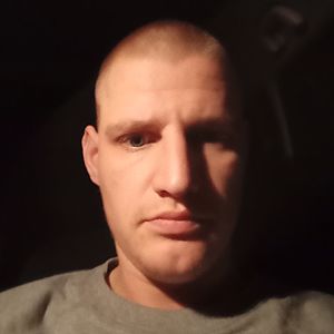 Muž 31 rokov Levice