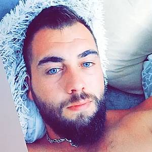 Muž 26 rokov Bratislava