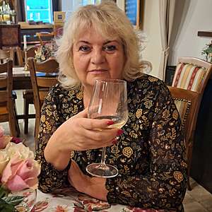 Žena 61 rokov Piešťany