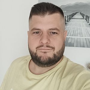 Muž 35 rokov Stropkov