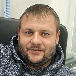 Muž 40 rokov Šurany