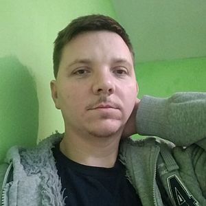 Muž 42 rokov Holíč