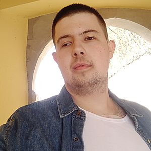 Muž 25 rokov Lučenec