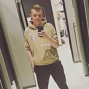 Muž 25 rokov Bratislava