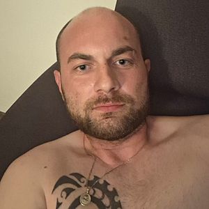 Muž 37 rokov Levice