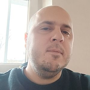 Muž 39 rokov Šahy