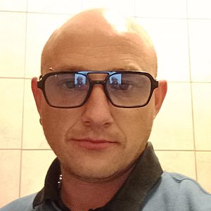 Muž 34 rokov Senec