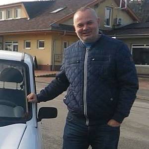 Muž 40 rokov Sereď