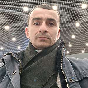 Muž 34 rokov Levice