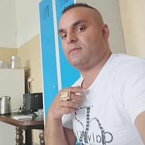 Muž 34 rokov Michalovce