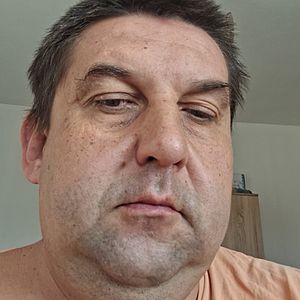 Muž 46 rokov Ilava