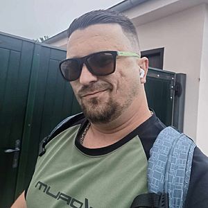 Muž 34 rokov Komárno
