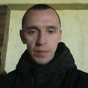 Muž 40 rokov Nové Mesto nad Váhom