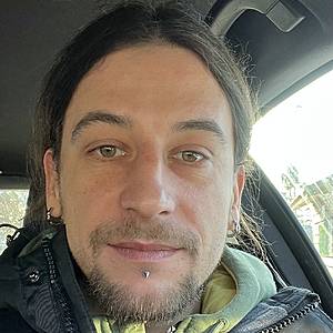 Muž 38 rokov Pezinok