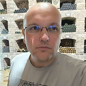 Muž 43 rokov Bratislava