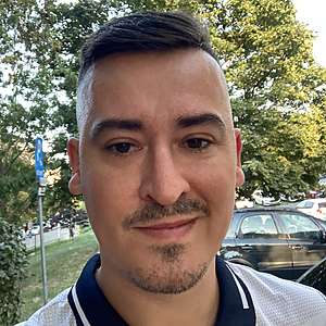 Muž 34 rokov Bratislava