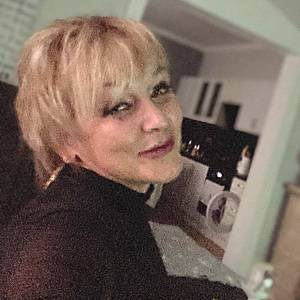 Žena 54 rokov Galanta