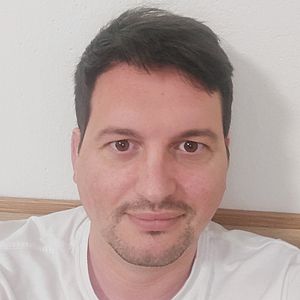 Muž 33 rokov Humenné
