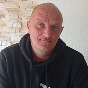 Muž 41 rokov Hlohovec