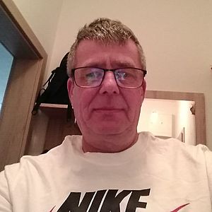 Muž 54 rokov Hlohovec