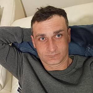 Muž 38 rokov Hriňová