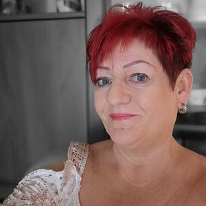 Žena 61 rokov Komárno