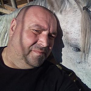 Muž 48 rokov Bratislava