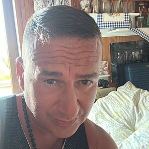Muž 43 rokov Trenčín