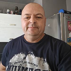 Muž 48 rokov Lučenec