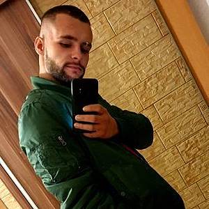 Muž 27 rokov Humenné