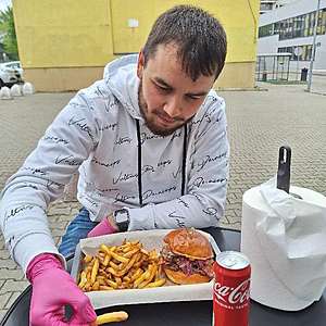 Muž 27 rokov Bratislava