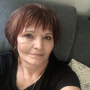Žena 66 rokov Trenčín
