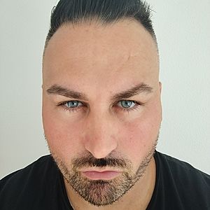 Muž 39 rokov 