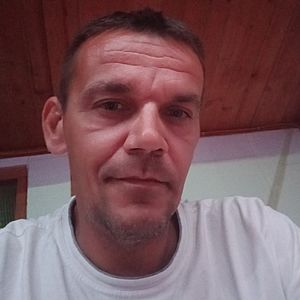 Muž 44 rokov Banská Bystrica