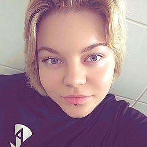 Žena 23 rokov Galanta