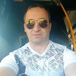 Muž 47 rokov Trenčín