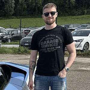 Muž 25 rokov Bratislava