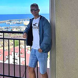 Muž 18 rokov Martin