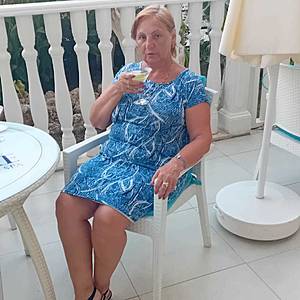 Žena 65 rokov Bratislava