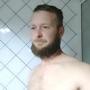 Muž 36 rokov Humenné