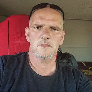 Muž 49 rokov Vráble