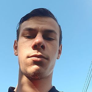 Muž 26 rokov Levice