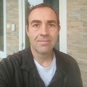 Muž 49 rokov Šaľa