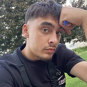 Muž 20 rokov Bratislava