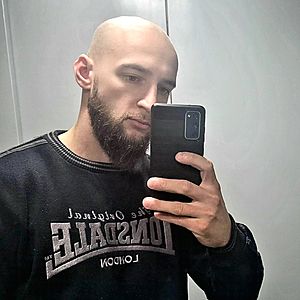 Muž 30 rokov Levice