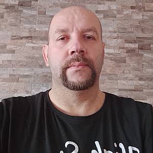 Muž 40 rokov Senica