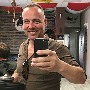 Muž 53 rokov Martin