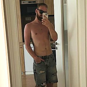 Muž 27 rokov Banská Bystrica